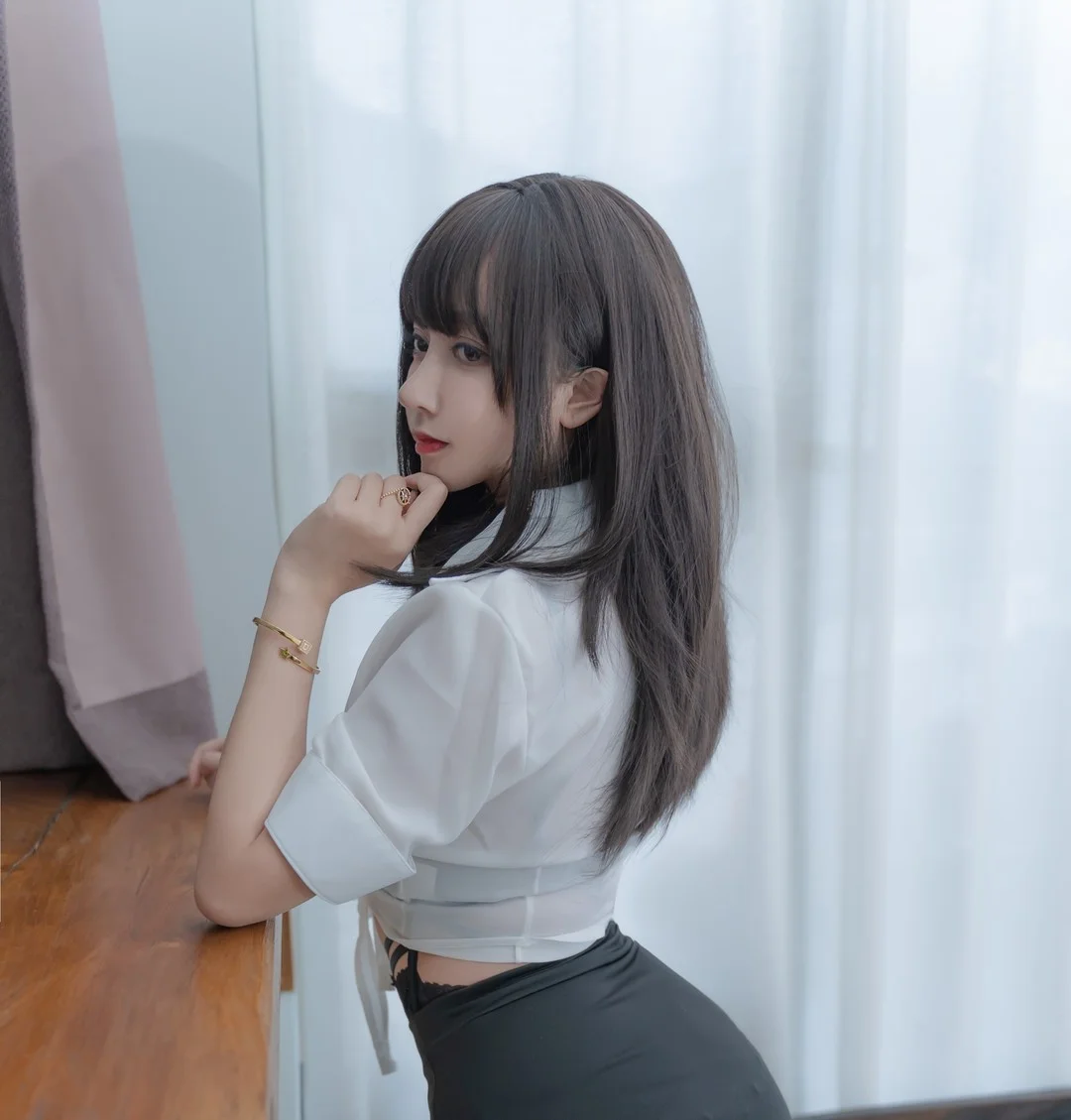 过期米线线喵写真图片(3)